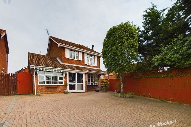 Thumbnail Detached house for sale in Thorp Close, Aylesbury