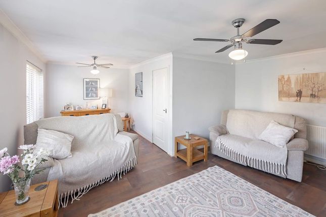 93, Millburn Crescent, Armadale photo 4