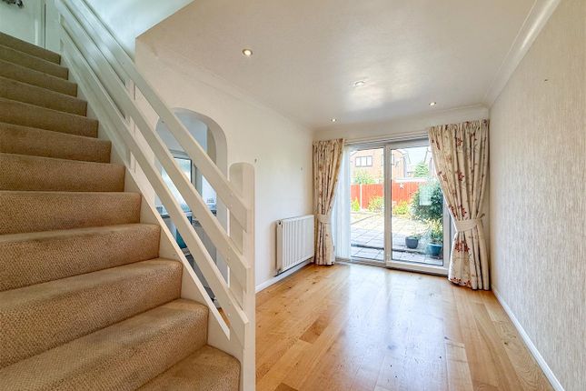 6, Mason Drive, Stoke-On-Trent photo 4