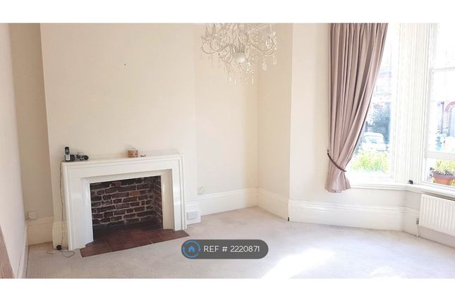 Thumbnail Flat to rent in Clarendon Villas, Hove