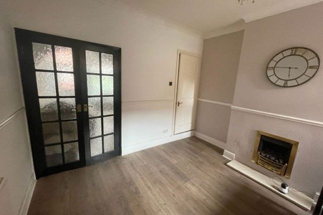 70, Knighton Fields Road East, Leicester photo 4