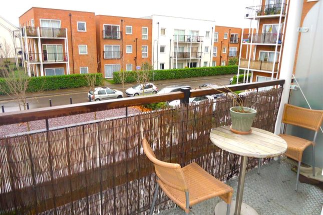 81, Canalside, Redhill photo 5