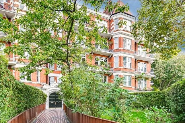 Thumbnail Flat for sale in Cremorne Road, West Brompton