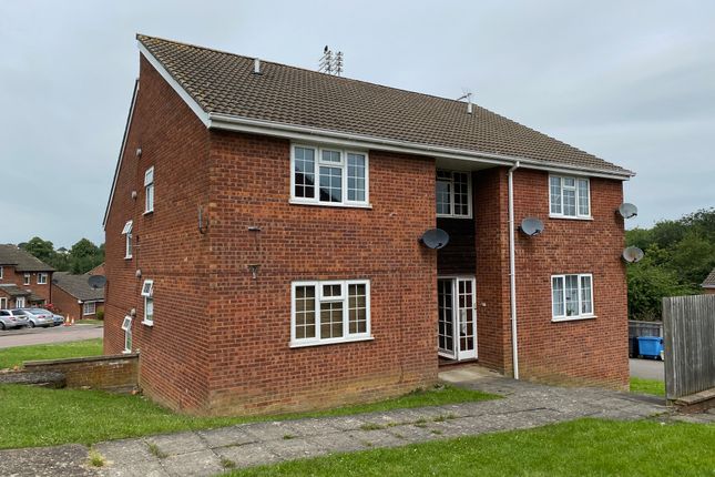 Thumbnail Flat to rent in Balliol Road, Daventry, Northamptonshire.