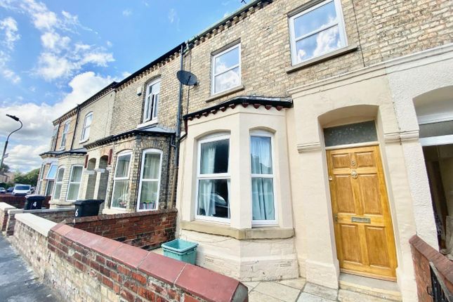 Thumbnail Property to rent in Neville Terrace, York