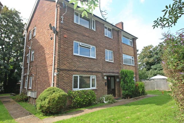Thumbnail Flat to rent in Barnfield Court, Southampton