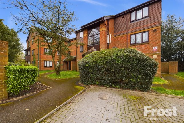 Flat for sale in Dutch Barn Close, Stanwell, Staines-Upon-Thames, Surrey