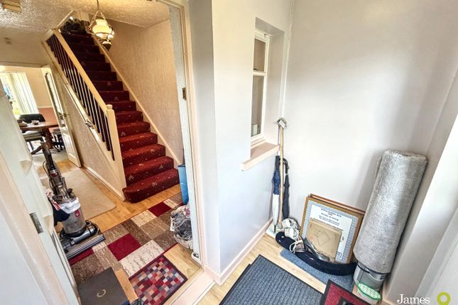 Greenmeadow Close, Glyncoch Pontypridd photo 3
