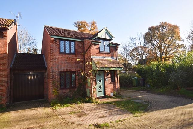 Thumbnail Semi-detached house to rent in Meadowland, Chineham, Basingstoke