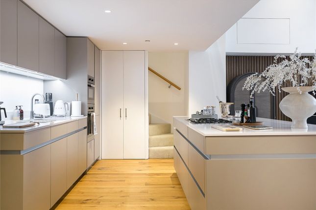 Flat for sale in Sloane Building, Hortensia Road, Chelsea