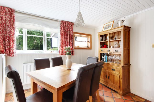 Bell Cottage, 4, High Street, Edenbridge photo 4