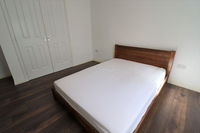 Russell Drive, Bathgate, Bathgate photo 5