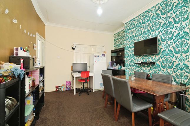 229, Rishton Lane, Greater Manchester photo 4