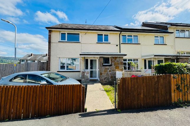 Thumbnail Terraced house for sale in The Avenue, Govilon, Abergavenny