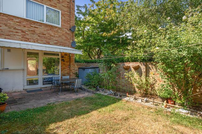 49 Perryfield Way, Richmond photo 2