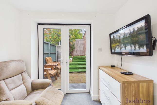 19, Row Hill, Surrey photo 4