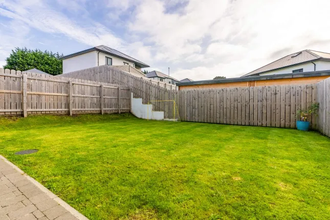 11, Clifton Drive, Ramsey photo 2
