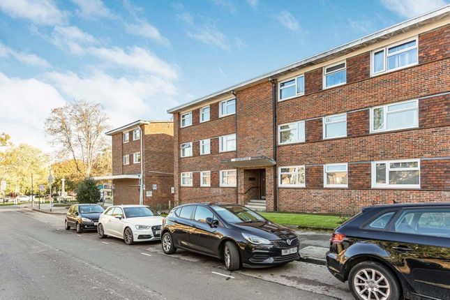 Thumbnail Flat for sale in Rothamsted Court, Harpenden