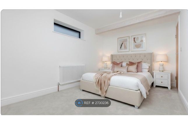 Flat  Craigmore Hall, Crowborough Crowborough Hill, Crowborough photo 3
