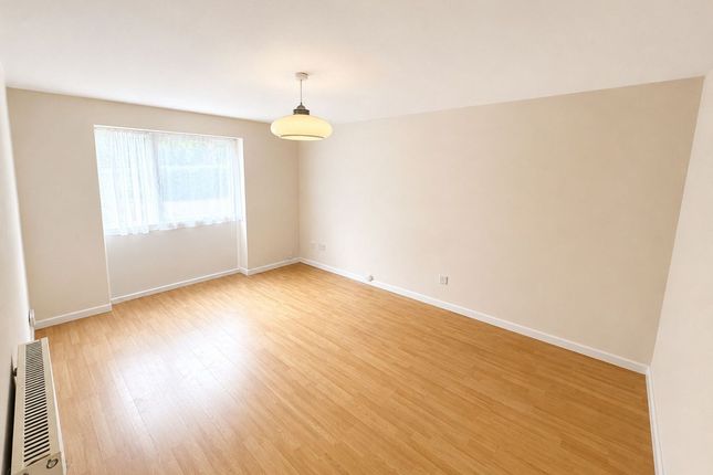 34 Arkley Court Arkley Road, Hemel Hempstead photo 3