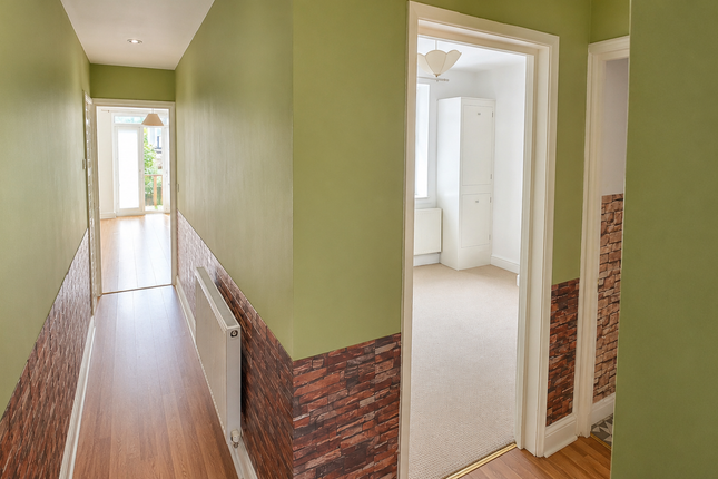 Garden Flat, 68, Cavendish Place, Eastbourne photo 2