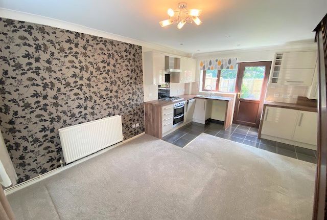 14, Harlequin Grove, Fareham photo 2