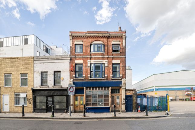 15, Bishops Way, London photo 3