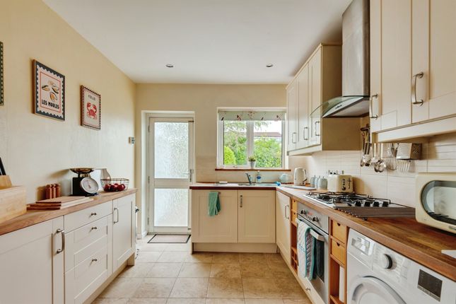 27, Cedar Avenue, Runcorn photo 4