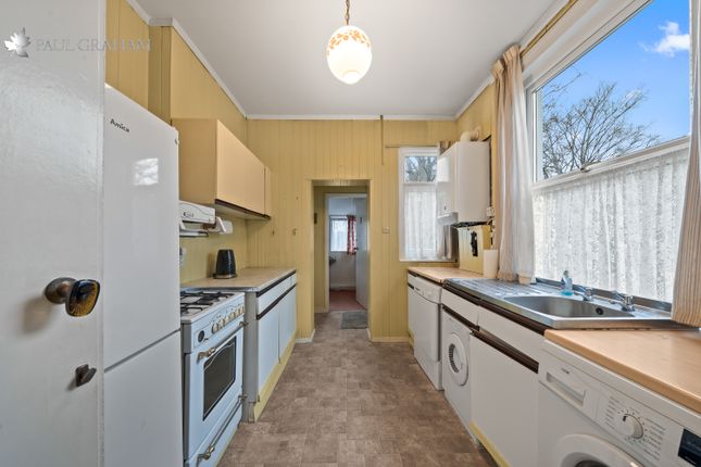 100, Park Lane, Wallington photo 4