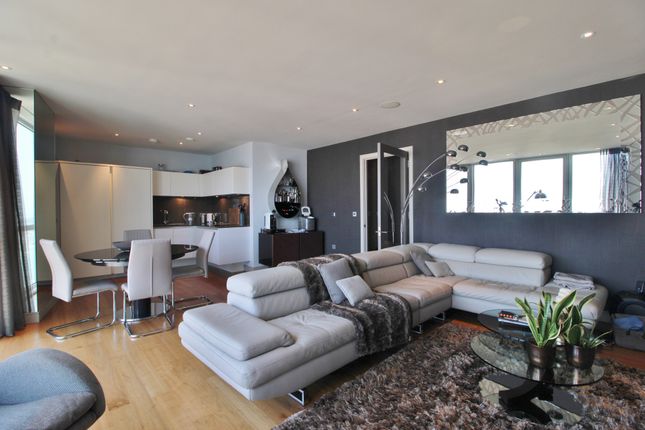 Flat 134 No 1, Gunwharf Quays, Portsmouth photo 2