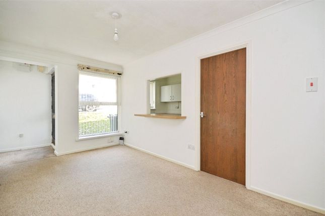 34, St. Boniface Close, Devon photo 2