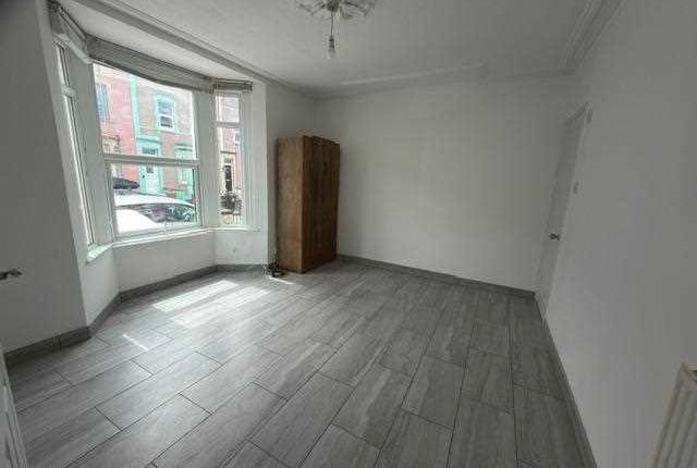 24, William Street, Bristol photo 2