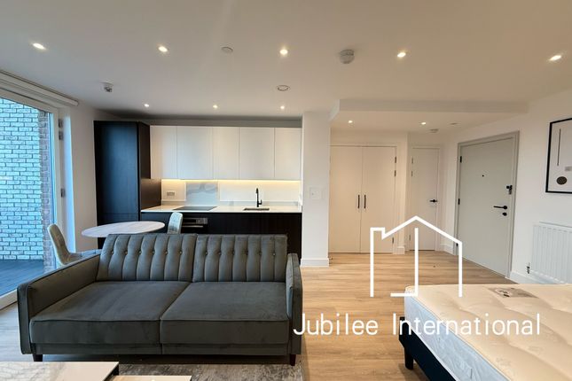 Flat 53, Monterrey House, London photo 2