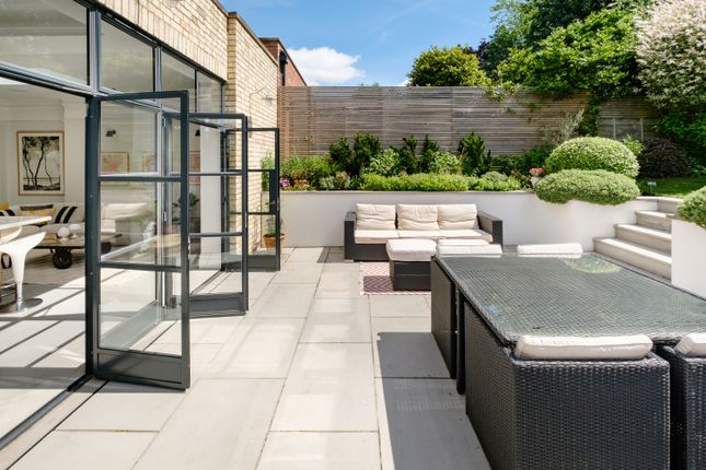 142, Dukes Avenue, London photo 4