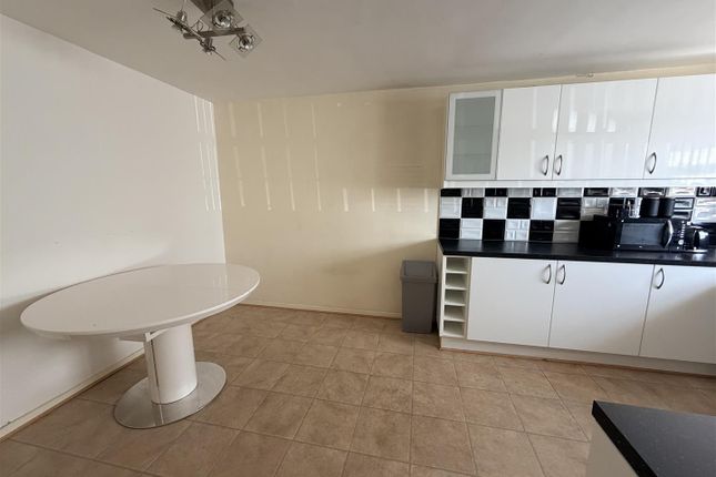 53, Tower Croft, Birmingham photo 5