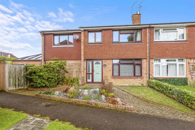 13 Court Lawns, Hp10 8Dh-5.Jpg