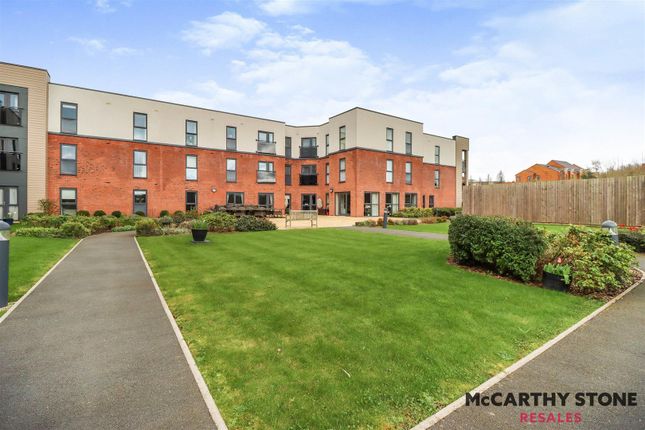 2-bed flat on 30 Elizabeth Place, Trimbush Way, Market Harborough, £230,000