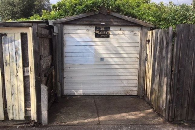 Parking/garage to rent in Stadium Road, Southend-On-Sea