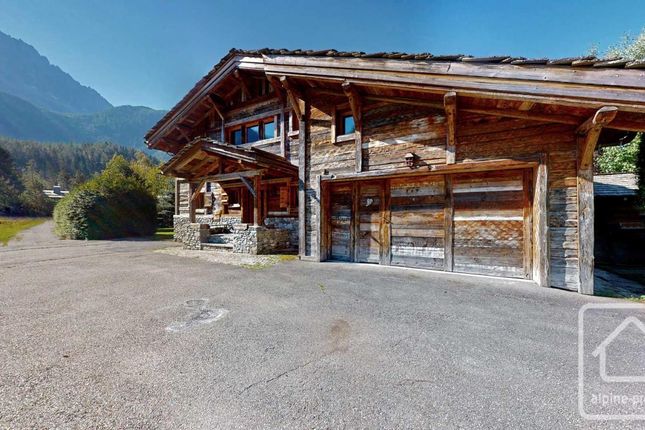 Chalet for sale in Rhône-Alpes, Haute-Savoie, Les Praz De Chamonix