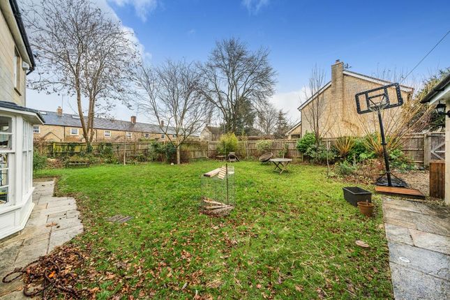 Detached house for sale in Charlbury, Oxfordshire