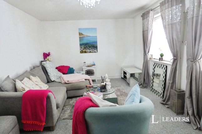 Woodlands Avenue, Rustington photo 4
