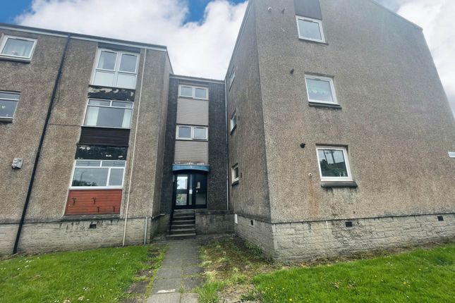 Thumbnail Flat to rent in Charles Avenue, Renfrew
