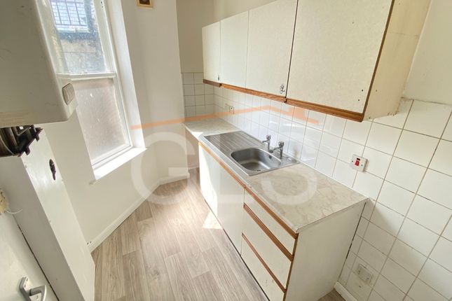 39 Newborough, Scarborough photo 4
