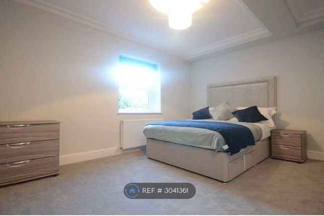 Flat, Helena House Brownlow Road, Reading photo 3