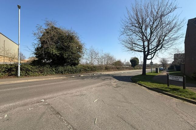 Land off, Hornbeam Close, Leighton Buzzard photo 4