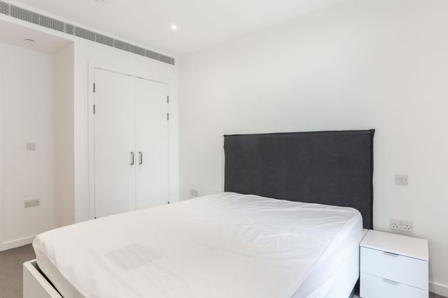 Flat to rent in Eighty Eight Wood Lane, White City, London