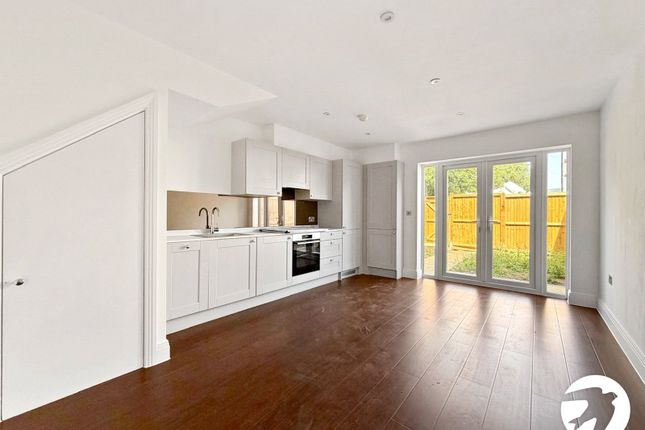 65, Eaglesfield Road, London photo 2