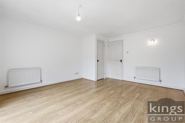 17, Ridgeways, Essex photo 4