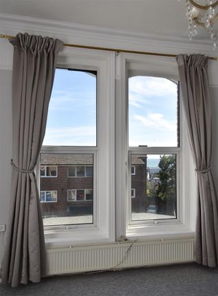 Flat 2, 11, Priory Avenue, Hastings photo 4