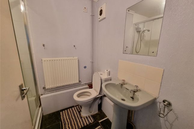 Flat for sale in Gothic Way, Arlesey